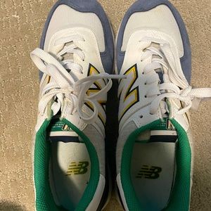 NEW BALANCE shoes - BARELY WORN